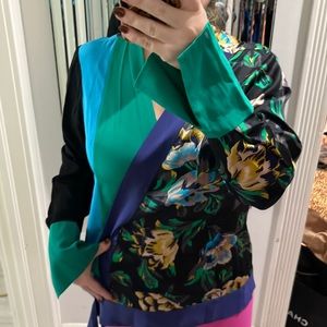 Brand new never worn tags attached DVF colorful silk blouse